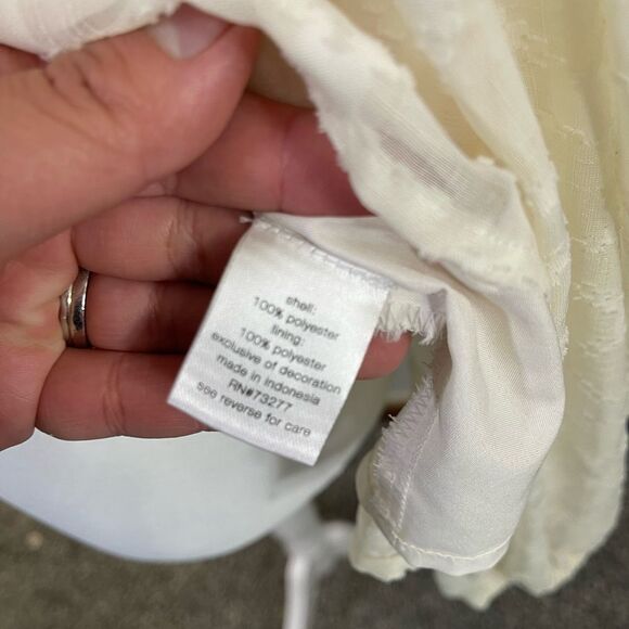 Elizabeth and James White Peplum Chiffon Blouse M - Picture 8 of 8